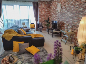 NEW! Luxurious Spacious 3BRs Sunrise Gurney Stay